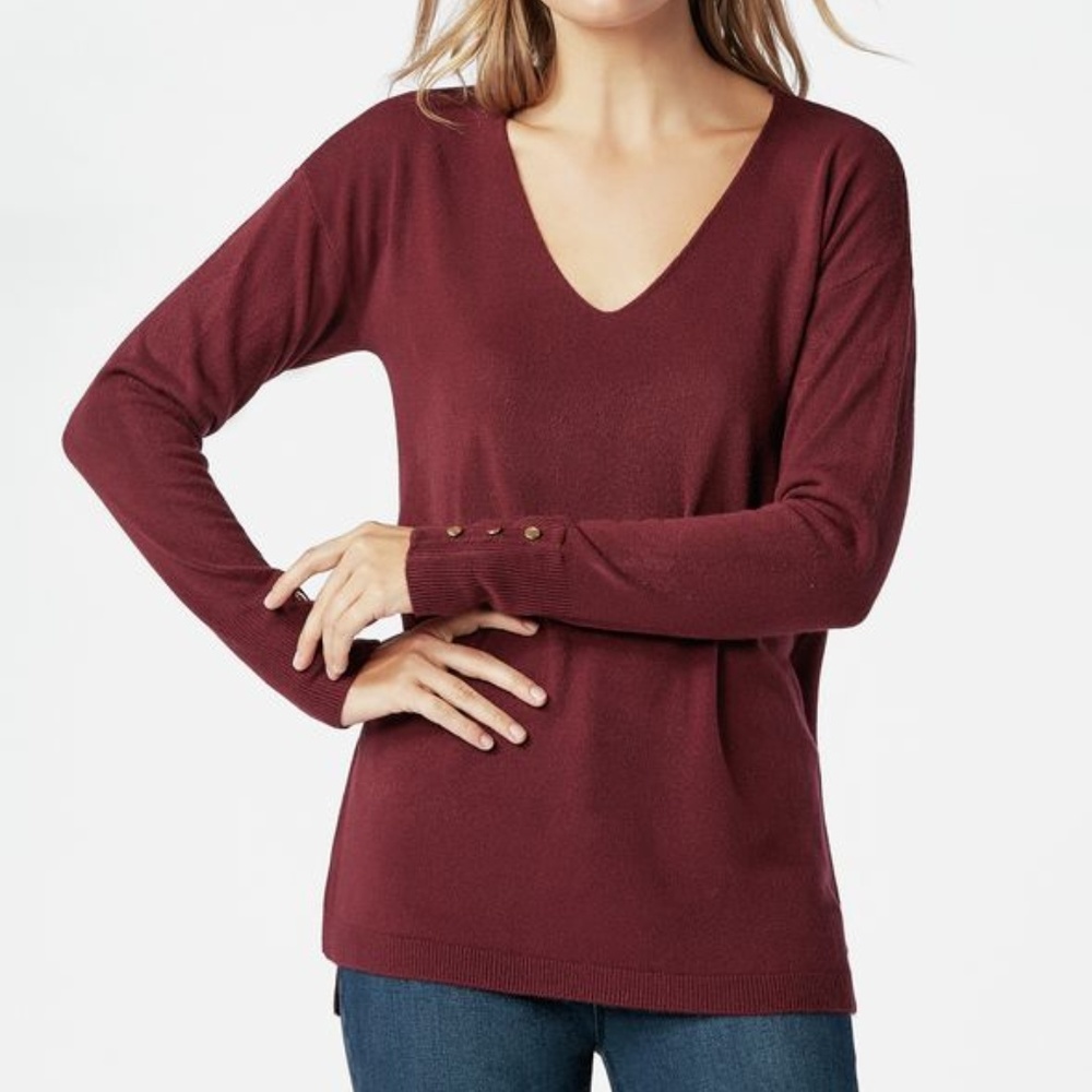 NWT V Neck Pullover